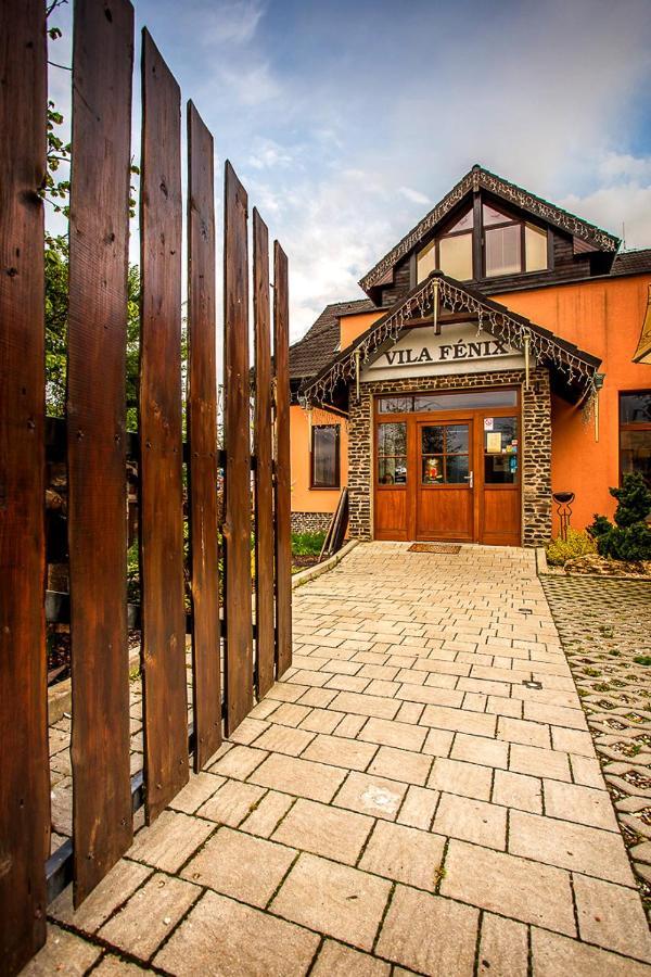 Vila Fenix B&B Ruzomberok Extérieur photo