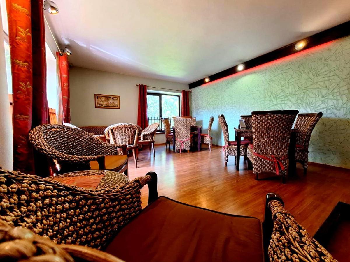 Vila Fenix B&B Ruzomberok Extérieur photo