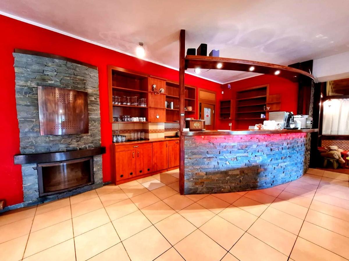Vila Fenix B&B Ruzomberok Extérieur photo